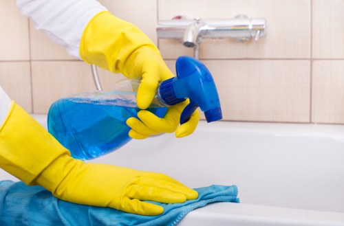 Detailed cleaning service in an Islington property