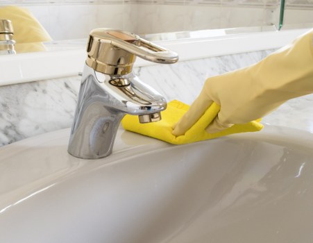 Steam cleaning carpet fibres in Islington